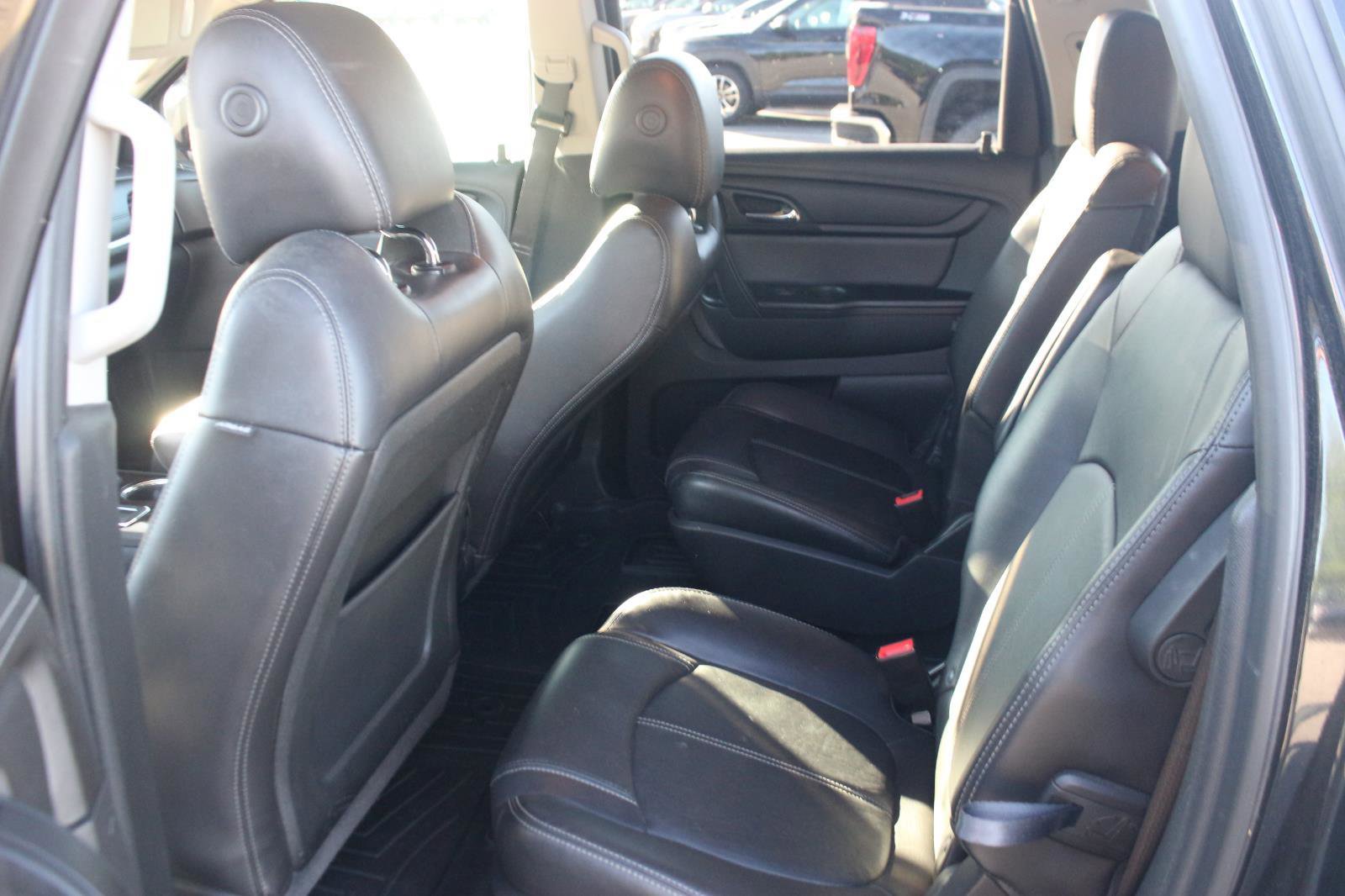 Used 2017 Chevrolet Traverse LT AWD/4WD image 34
