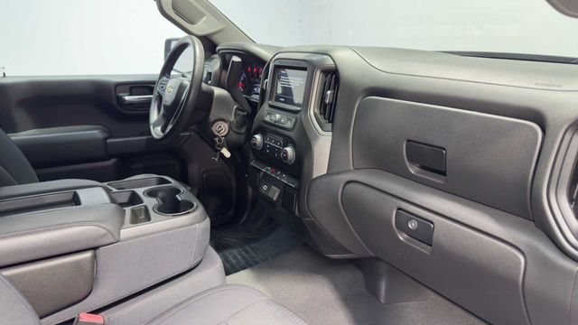 Used 2019 Chevrolet Silverado 1500 Custom w/ Custom Value Package RWD image 12