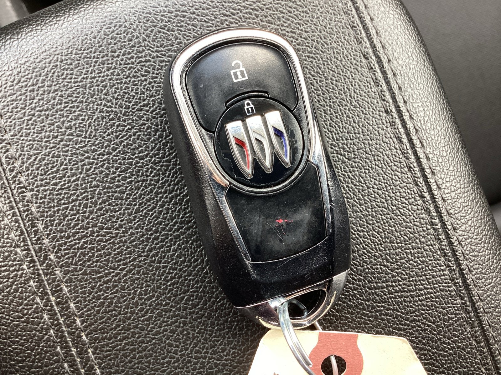 Used 2024 Buick Encore GX Sport Touring FWD image 33