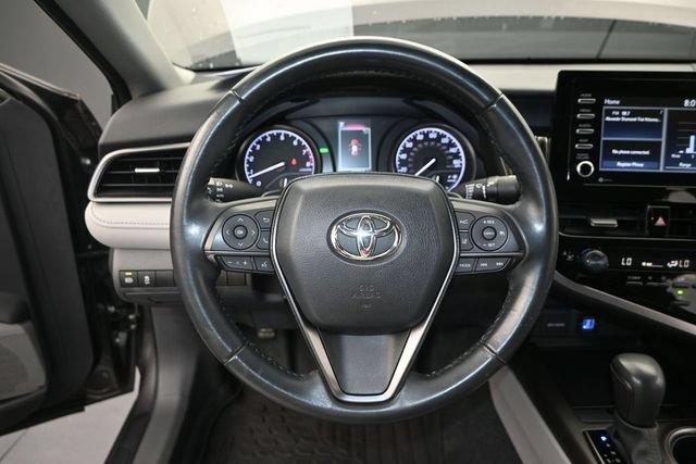 Used 2024 Toyota Camry SE w/ Convenience Package FWD image 7