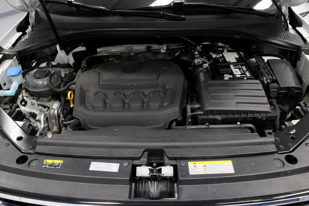 Used 2024 Volkswagen Tiguan SE FWD image 17