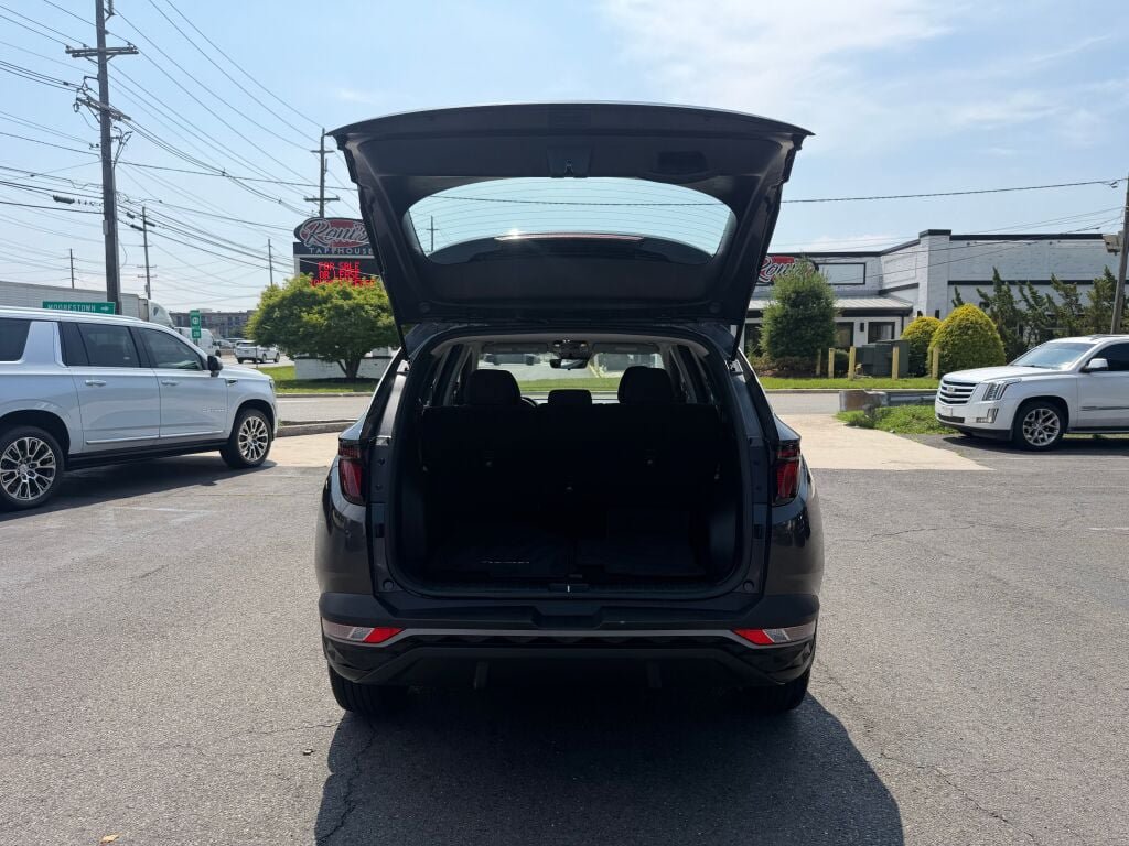 Used 2023 Hyundai Tucson SE AWD/4WD image 28