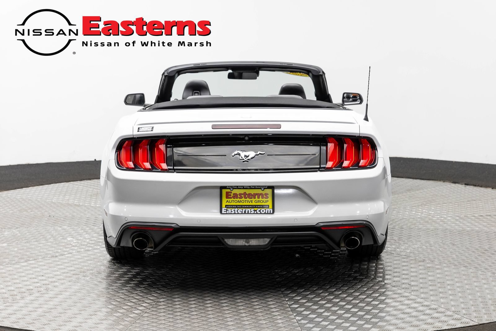 Used 2022 Ford Mustang Premium RWD image 6