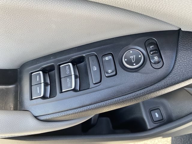 Certified 2018 Honda Accord LX image 17