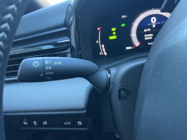 Used 2026 Toyota Camry SE image 19