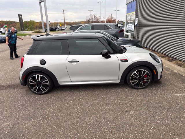 Used 2022 MINI Cooper John Cooper Works w/ Driver Assistance Package FWD image 4