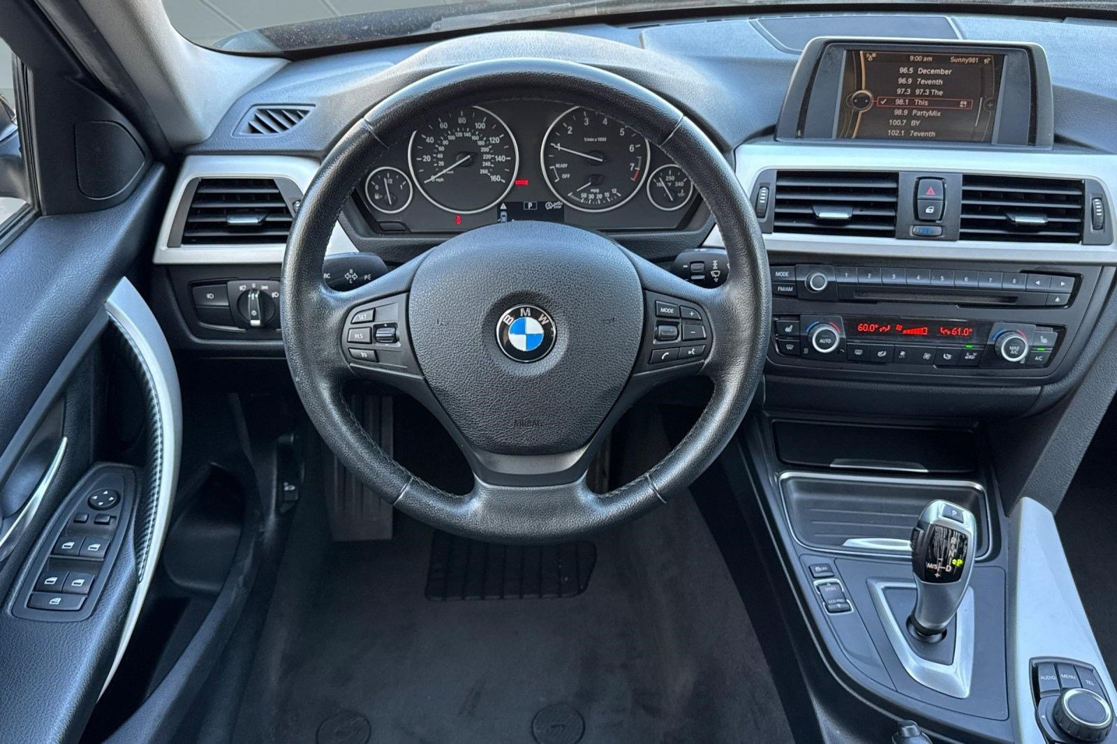 Used 2013 BMW 328i Sedan RWD image 28
