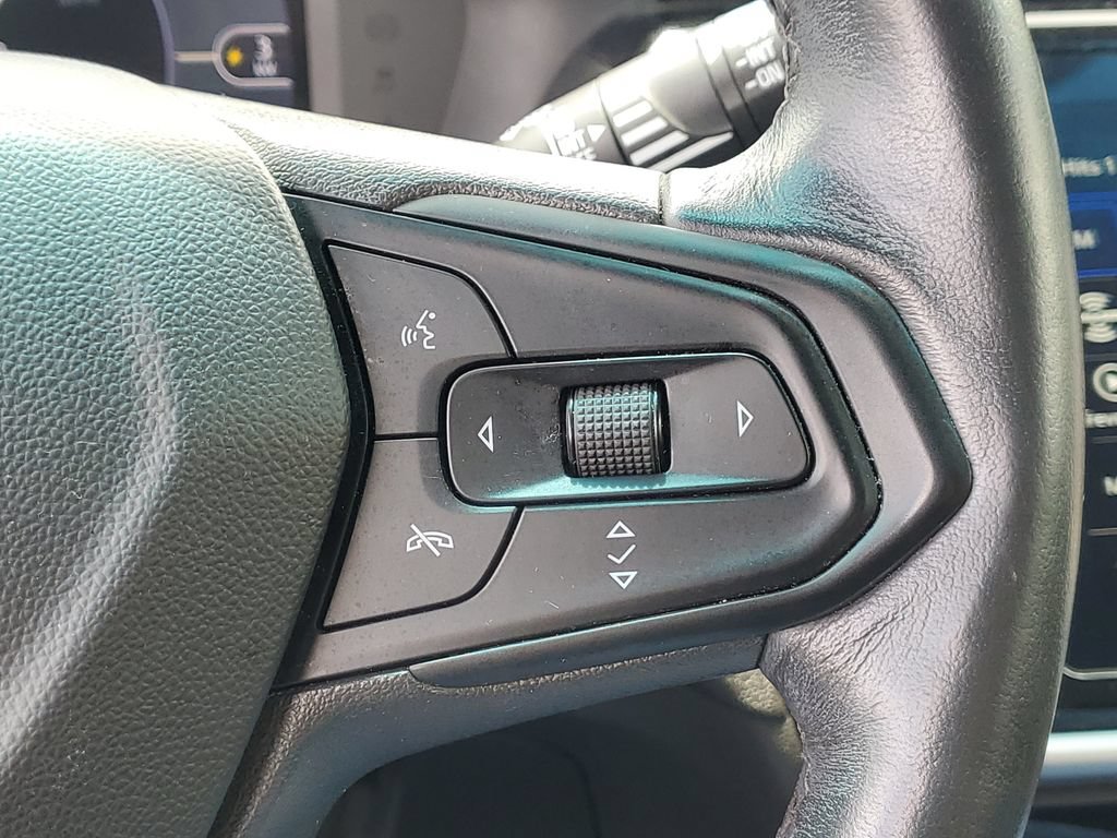 Used 2023 Chevrolet Bolt LT FWD image 10