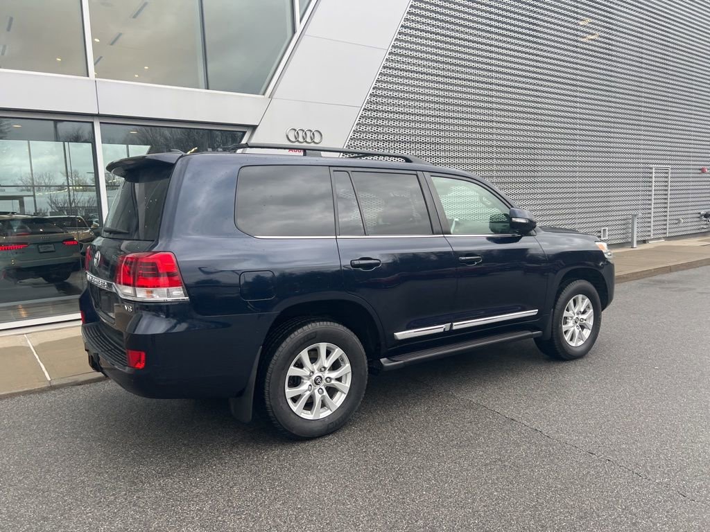 Used 2018 Toyota Land Cruiser image 23