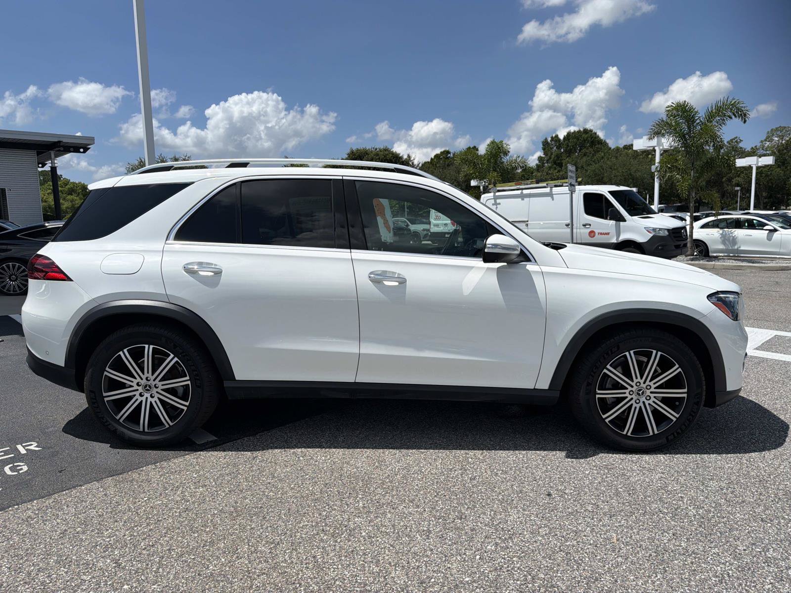 Certified 2025 Mercedes-Benz GLE 350 4MATIC image 2