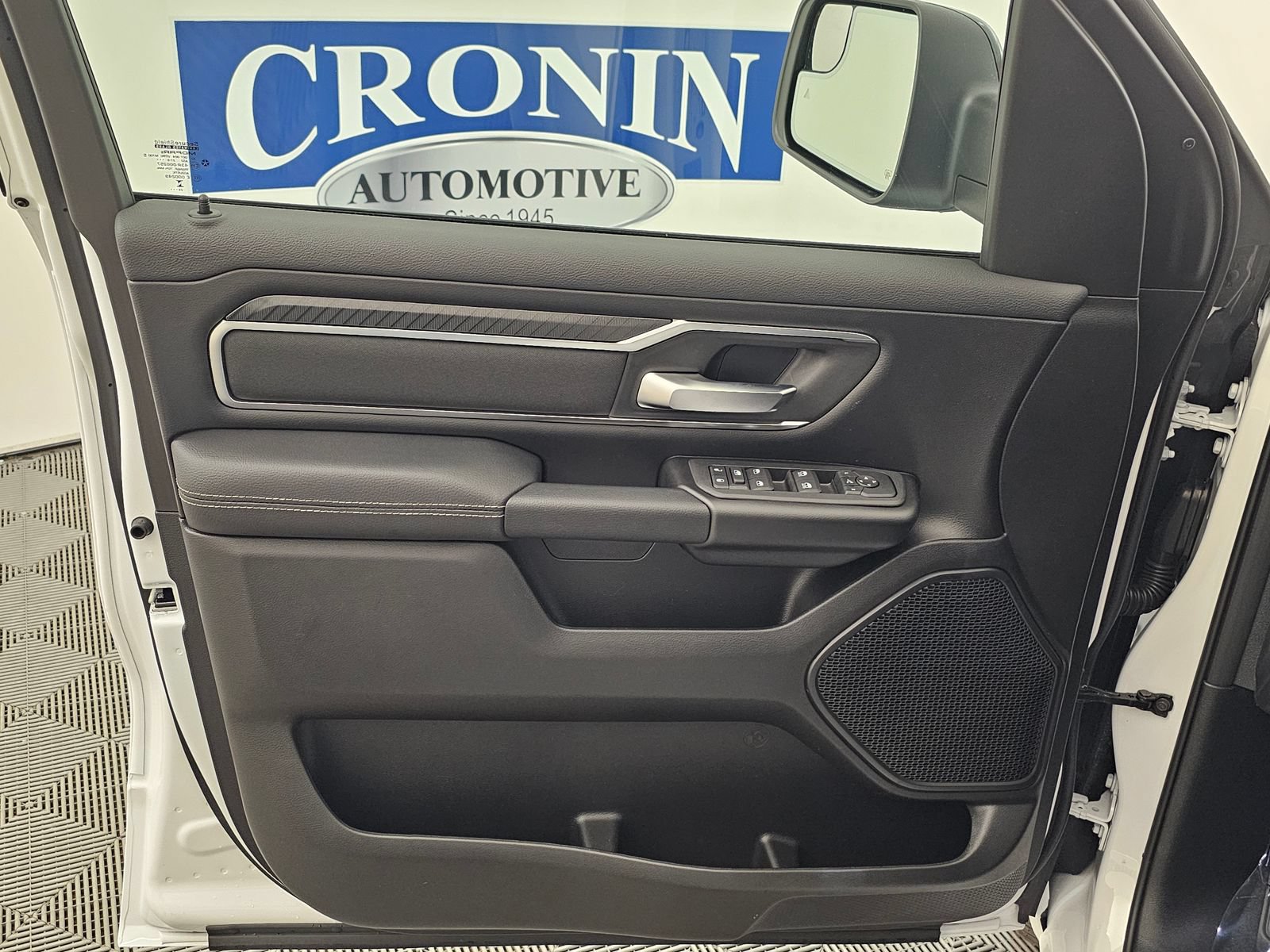 New 2026 RAM 1500 Big Horn AWD/4WD image 10