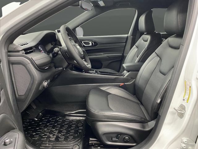 New 2026 Jeep Compass Latitude w/ Quick Order Package 29K image 4