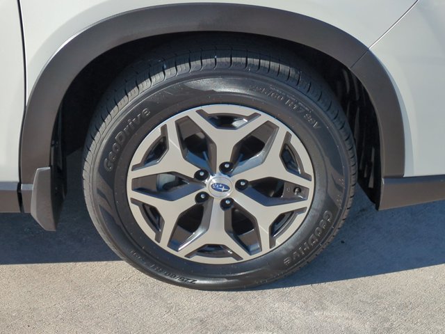 Used 2019 Subaru Forester Premium AWD/4WD image 24