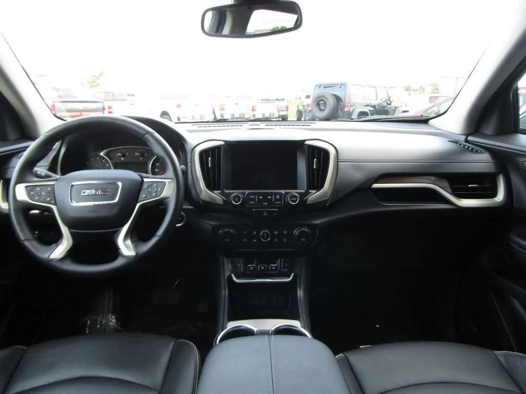 Used 2018 GMC Terrain Denali w/ Comfort Package AWD/4WD image 10