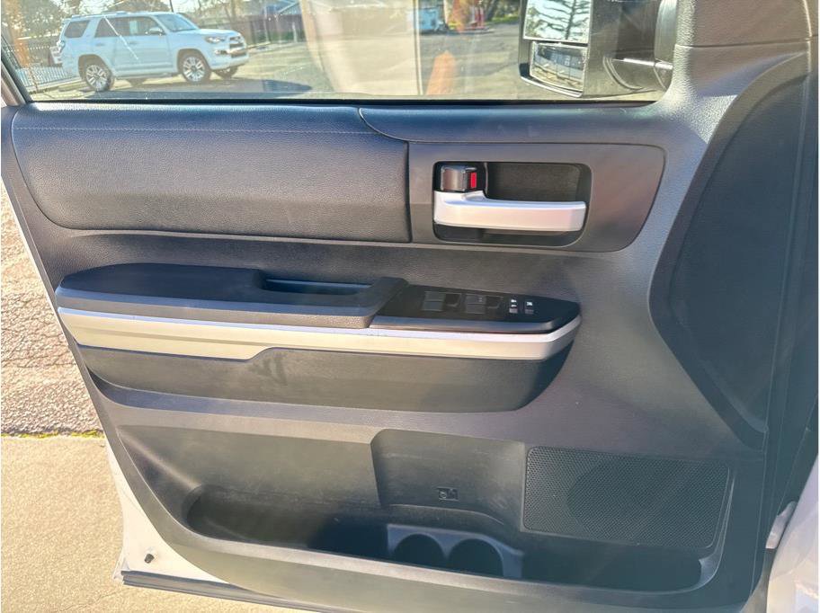 Used 2014 Toyota Tundra SR5 image 31