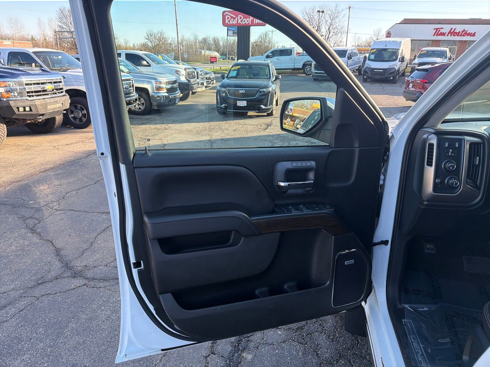 Used 2018 GMC Sierra 1500 Denali w/ Denali Ultimate Package image 12