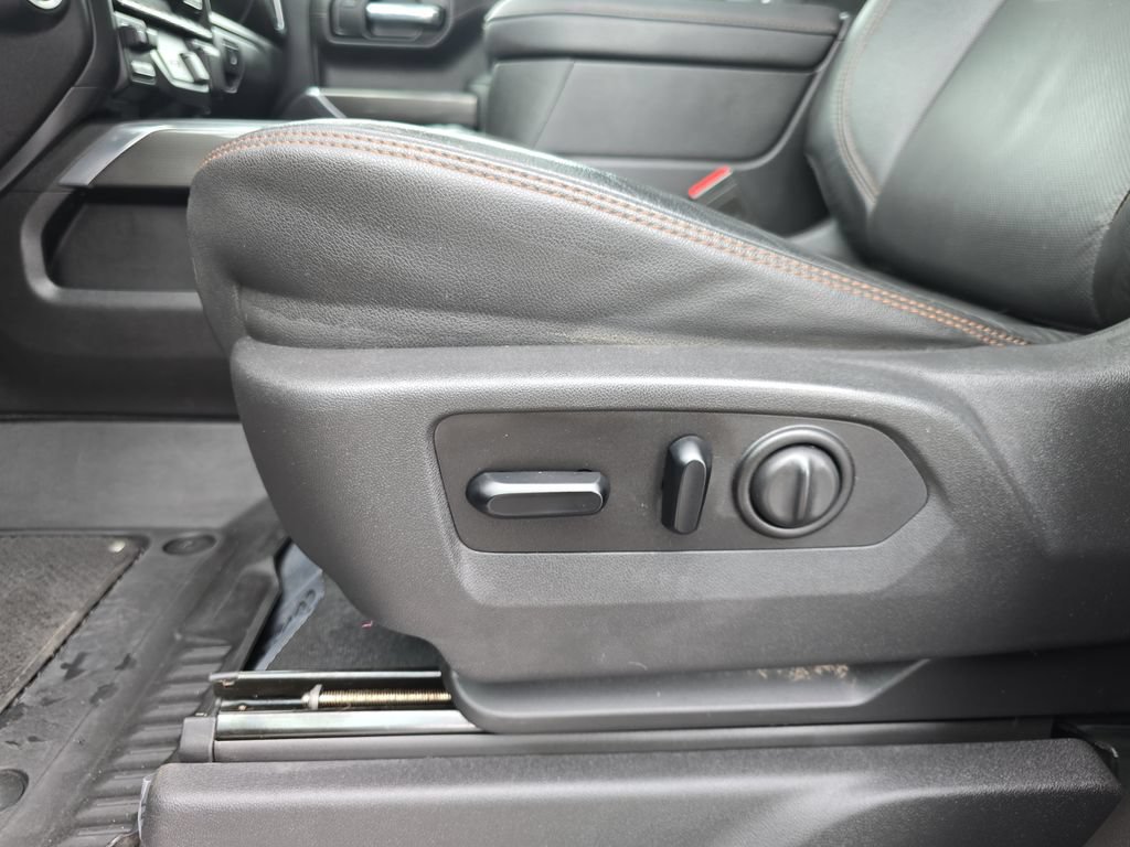 Used 2021 GMC Sierra 1500 AT4 w/ AT4 Premium Package AWD/4WD image 32