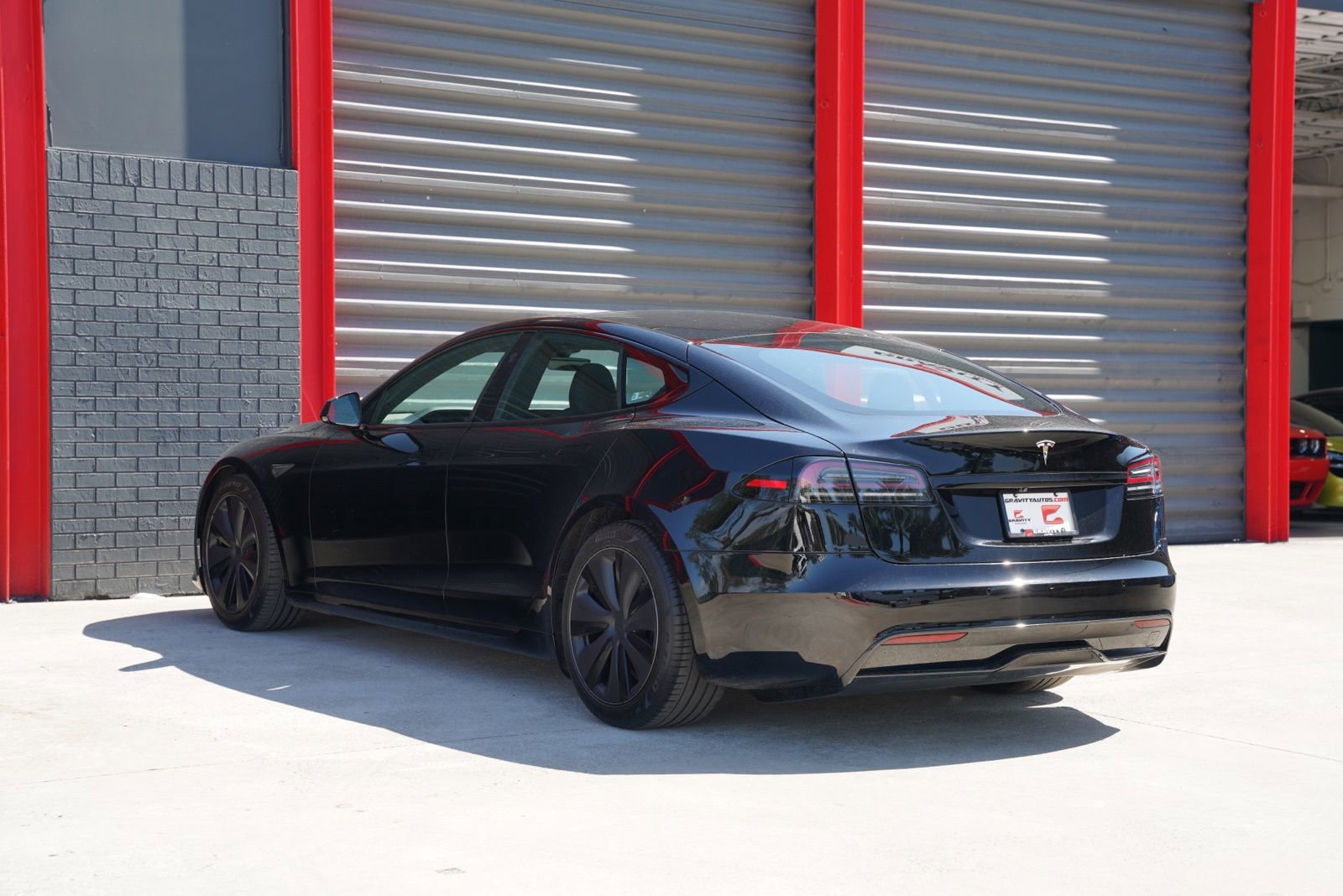 Used 2022 Tesla Model S image 3