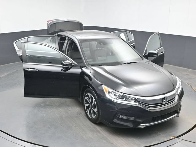 Used 2017 Honda Accord EX-L image 49