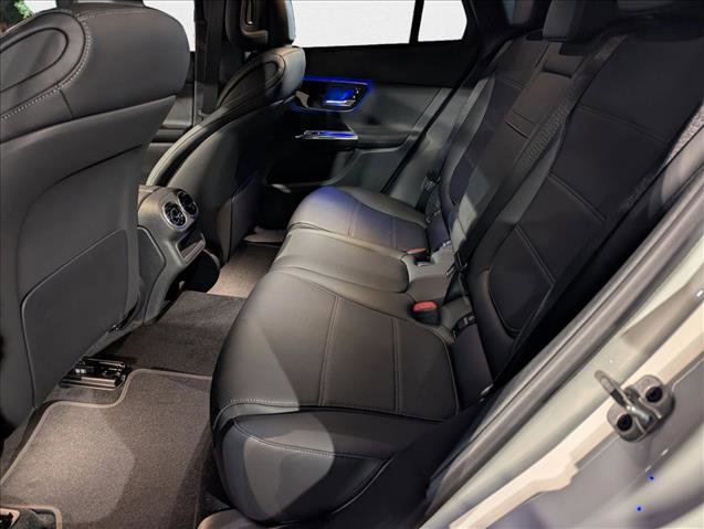 Used 2026 Mercedes-Benz GLC 300 4MATIC image 13