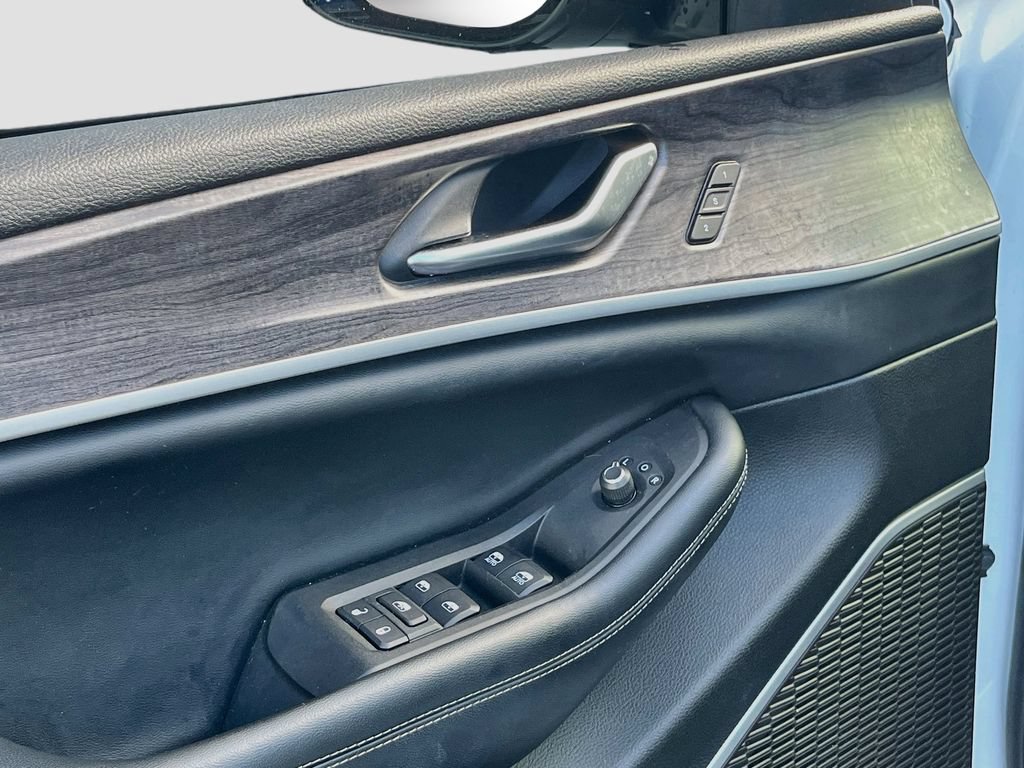 Used 2022 Jeep Grand Cherokee L Limited RWD image 18