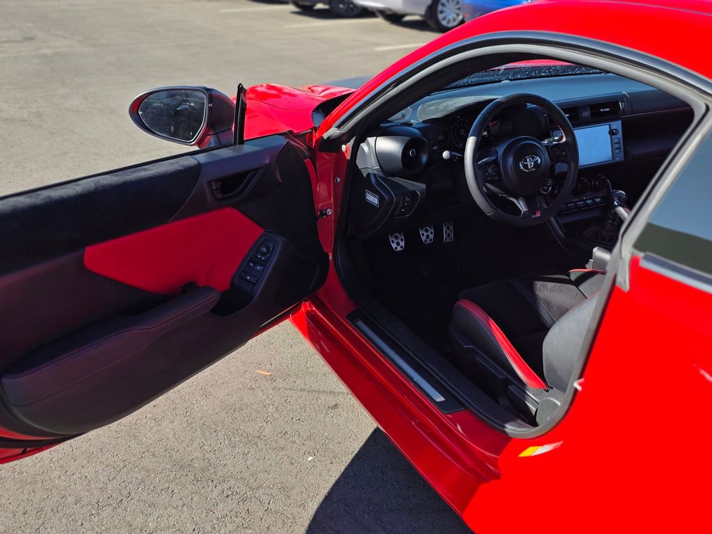 Used 2024 Toyota GR86 TRUENO Edition image 34