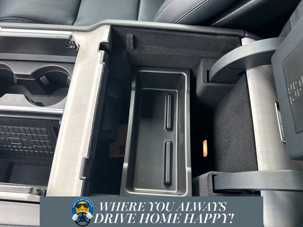 New 2025 Lincoln Navigator L Reserve w/ Jet Appearance Package image 16