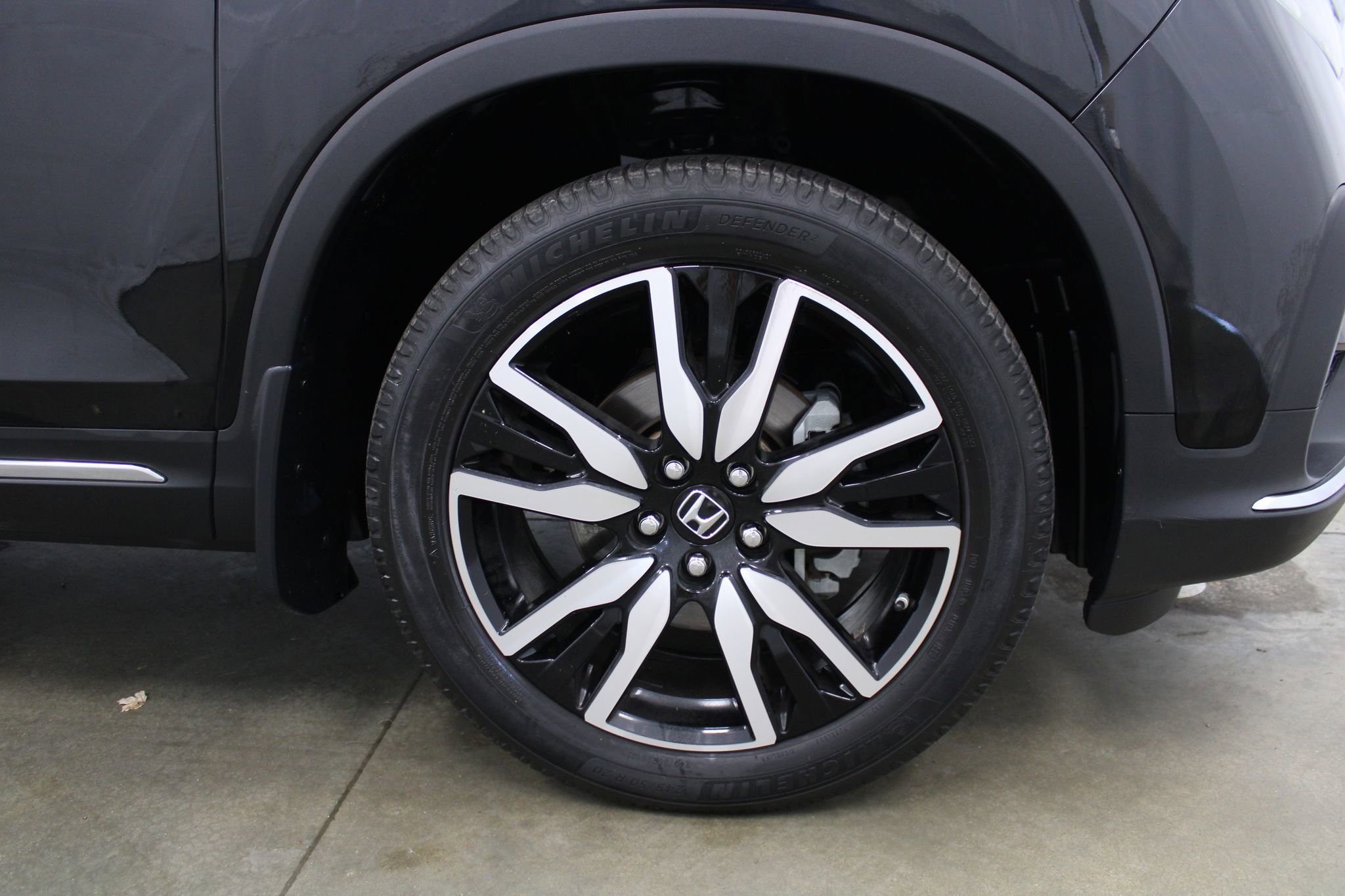 Used 2021 Honda Pilot Touring image 4