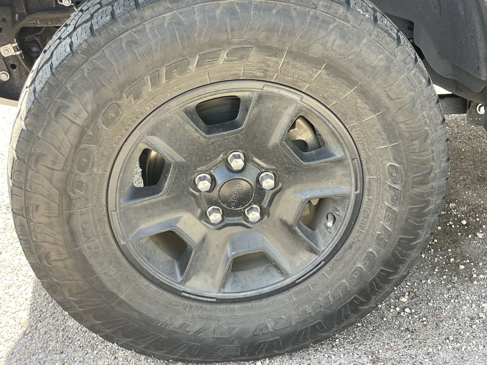 Used 2021 Jeep Gladiator Mojave w/ Safety Group AWD/4WD image 4