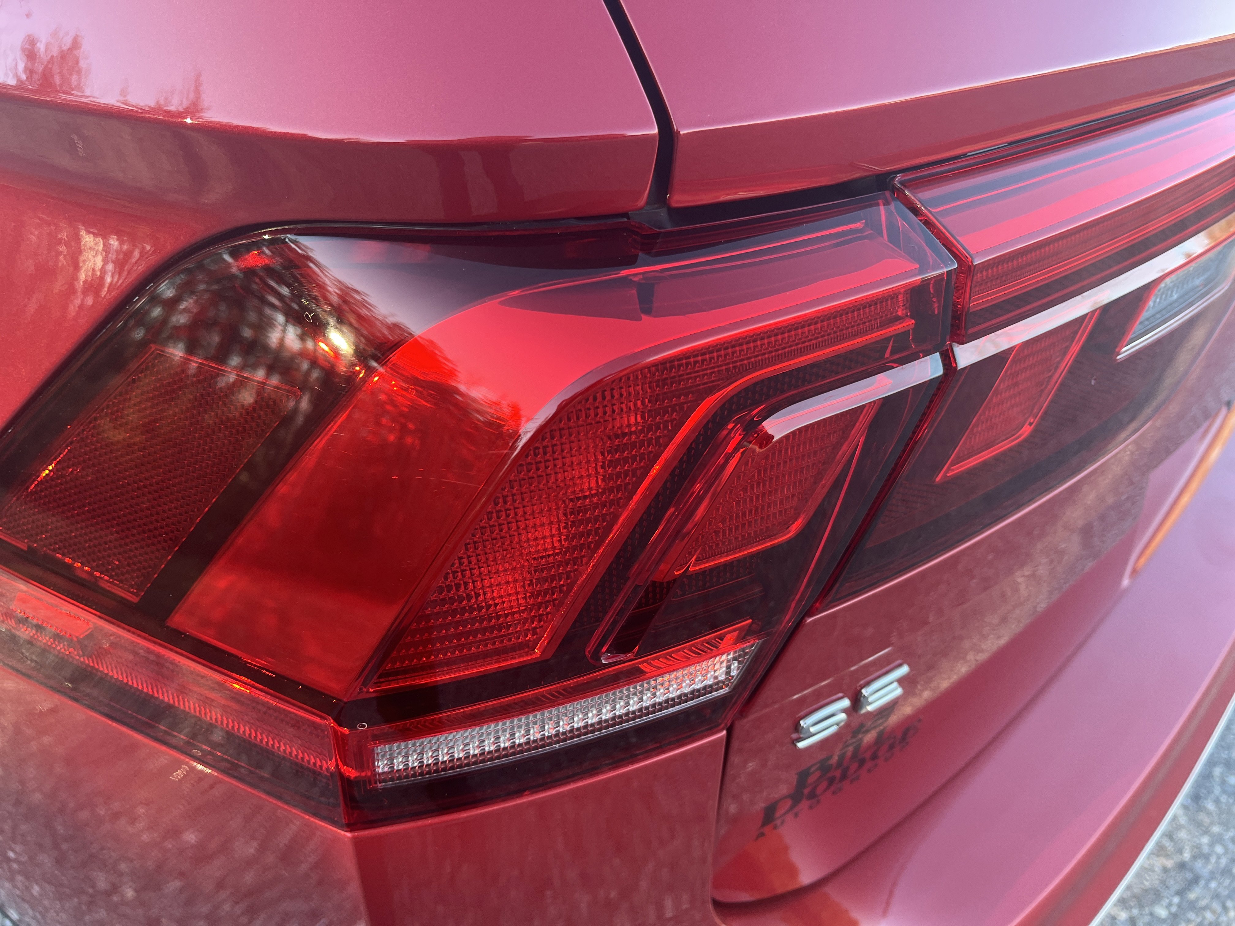 Used 2023 Volkswagen Tiguan SE image 11