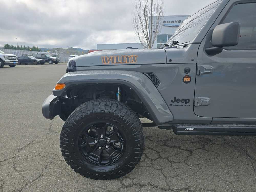 Used 2021 Jeep Gladiator Sport image 18