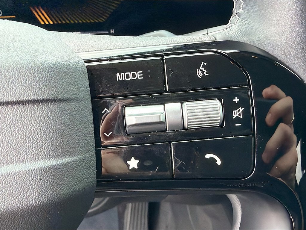 Certified 2026 Kia Sorento S AWD/4WD image 35