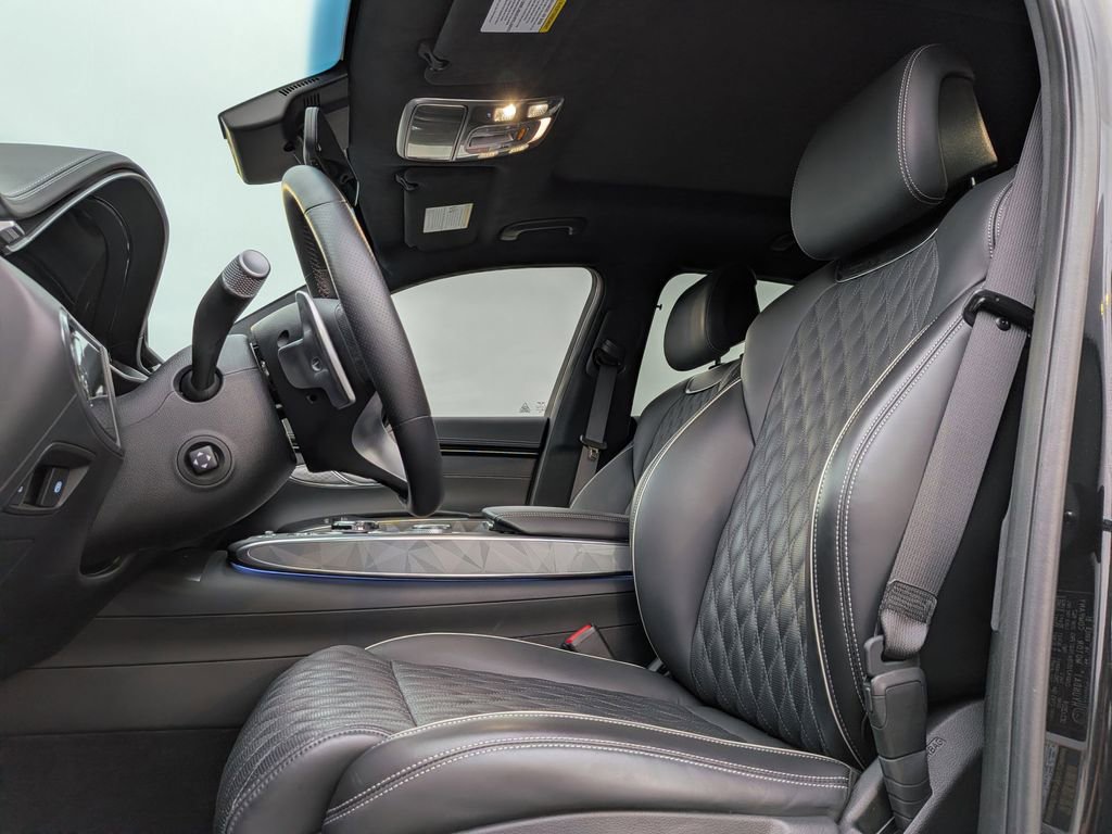 Used 2025 Genesis GV70 3.5T Sport Advanced w/ Sport Advanced Package image 13