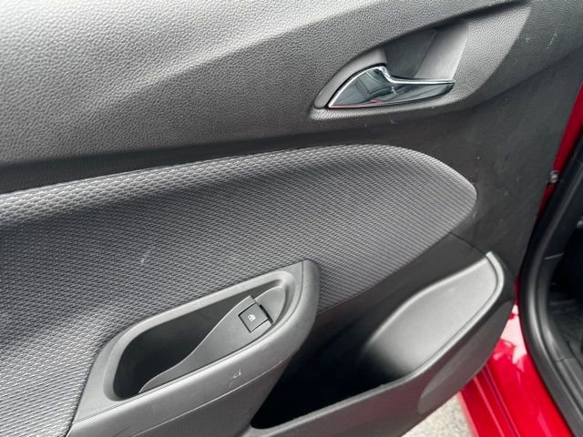 Used 2018 Chevrolet Cruze LT w/ Convenience Package image 16