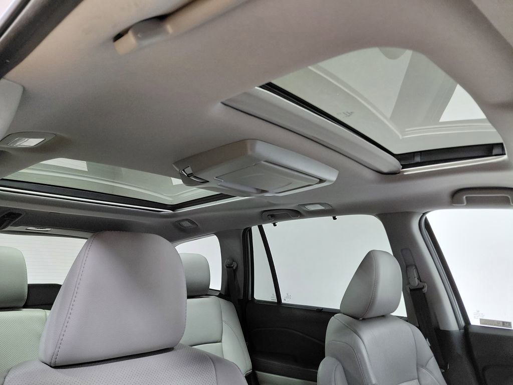 Used 2022 Honda Pilot Elite image 5
