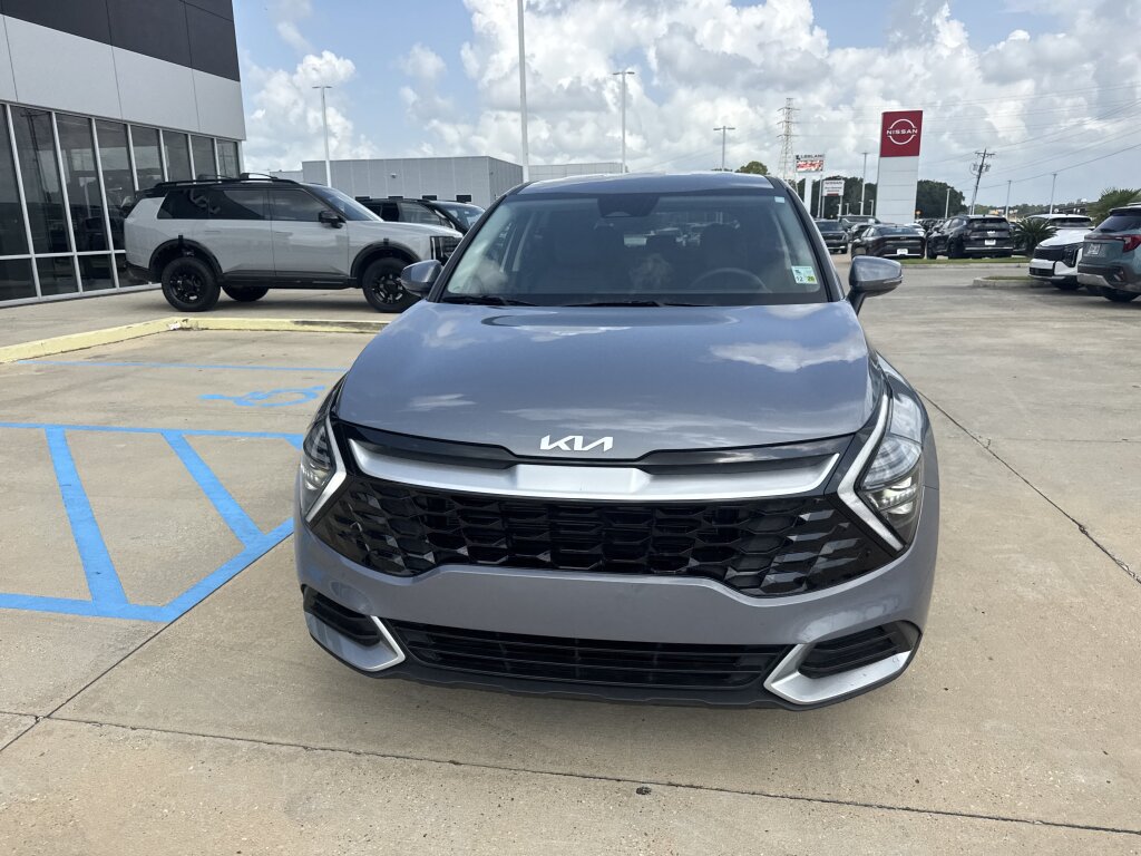 Certified 2025 Kia Sportage EX FWD image 6