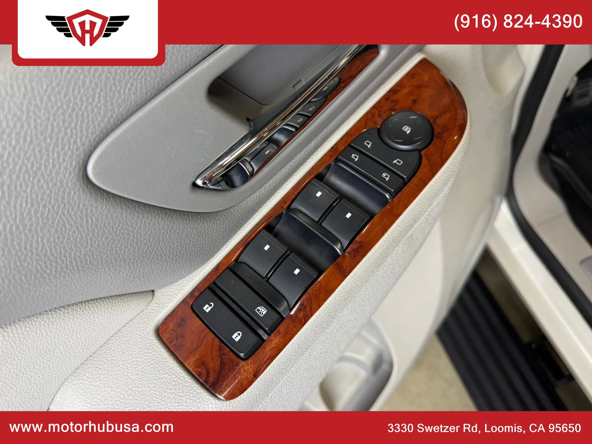 Used 2013 Chevrolet Tahoe LTZ AWD/4WD image 43