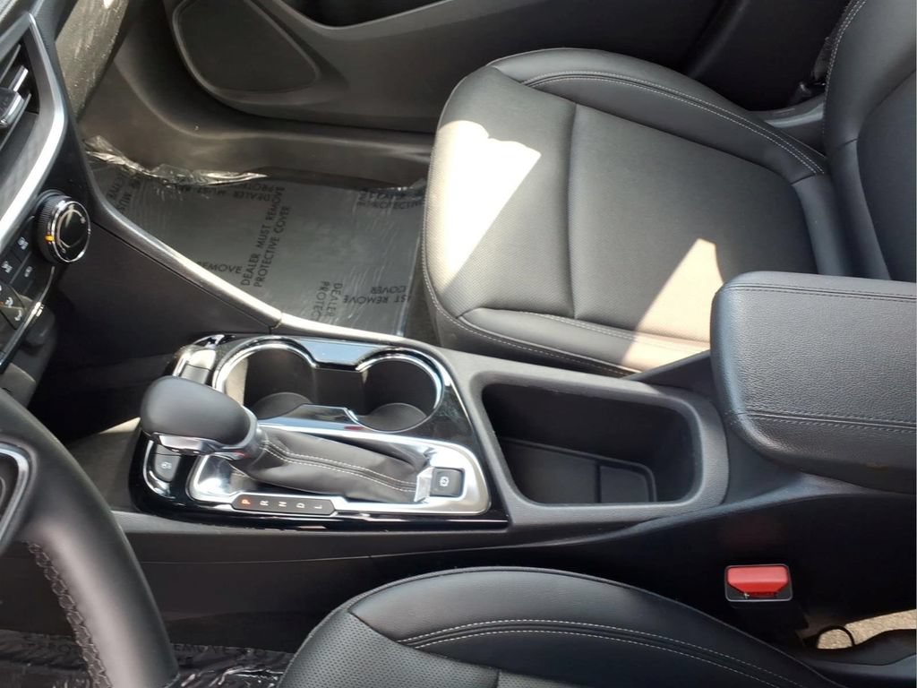 Used 2024 Buick Encore GX Sport Touring AWD/4WD image 14