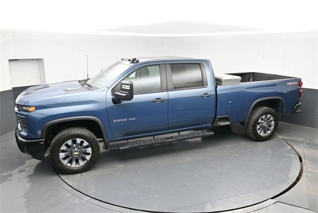 Used 2024 Chevrolet Silverado 2500 Custom w/ Custom Value Package image 33