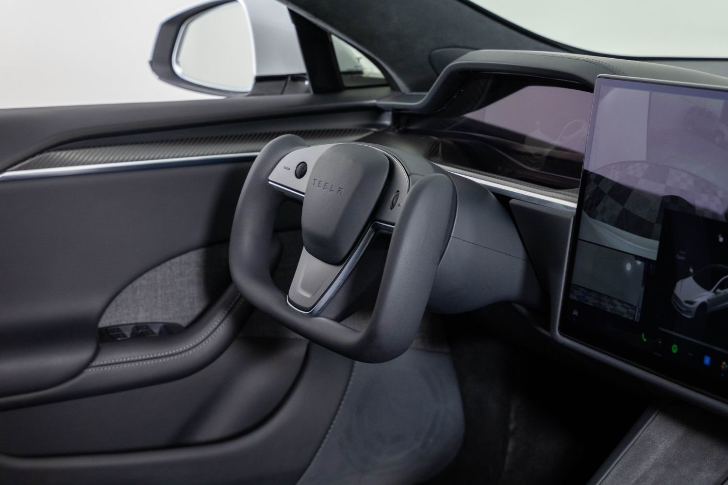 Used 2021 Tesla Model S Plaid image 25