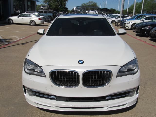 Used 2013 BMW ALPINA B7 xDrive w/ Driver Assistance Pkg AWD/4WD image 3