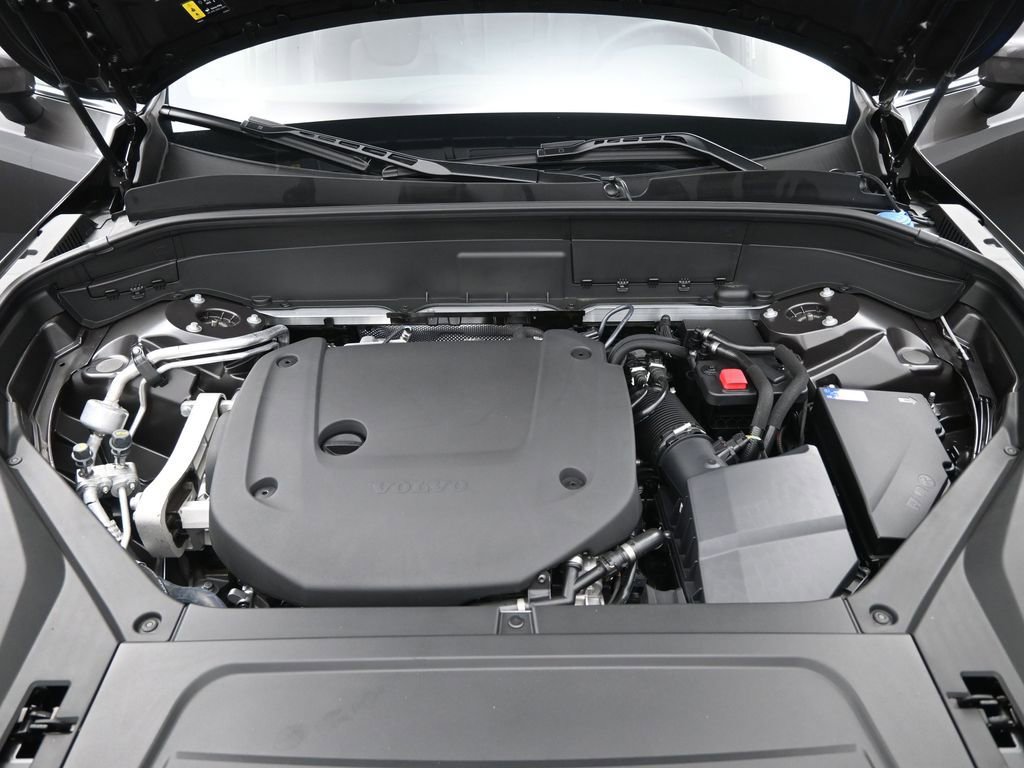 New 2025 Volvo XC90 B6 Plus w/ Protection Package Premier image 31