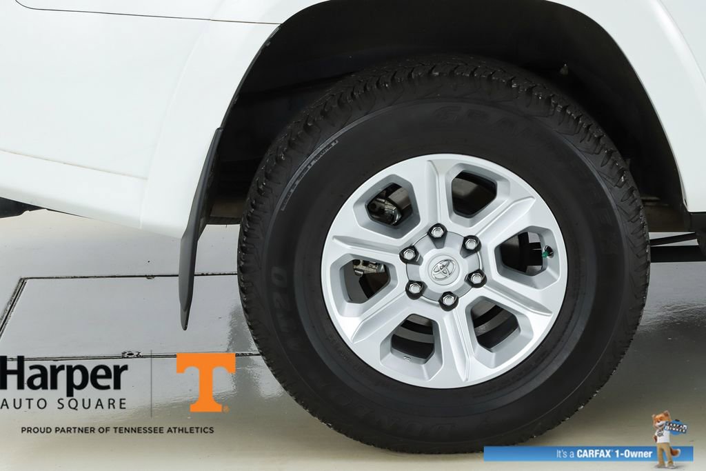 Used 2024 Toyota 4Runner SR5 Premium w/ Moonroof Package AWD/4WD image 51