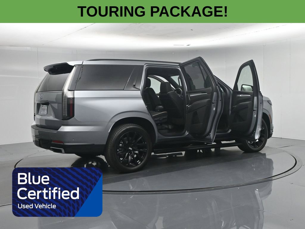 Used 2025 Cadillac Escalade Premium Luxury w/ Touring Package AWD/4WD image 4