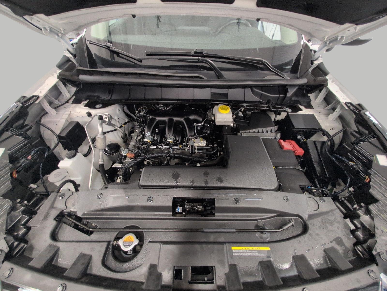 Used 2025 Nissan Pathfinder SL w/ Cargo Package AWD/4WD image 9