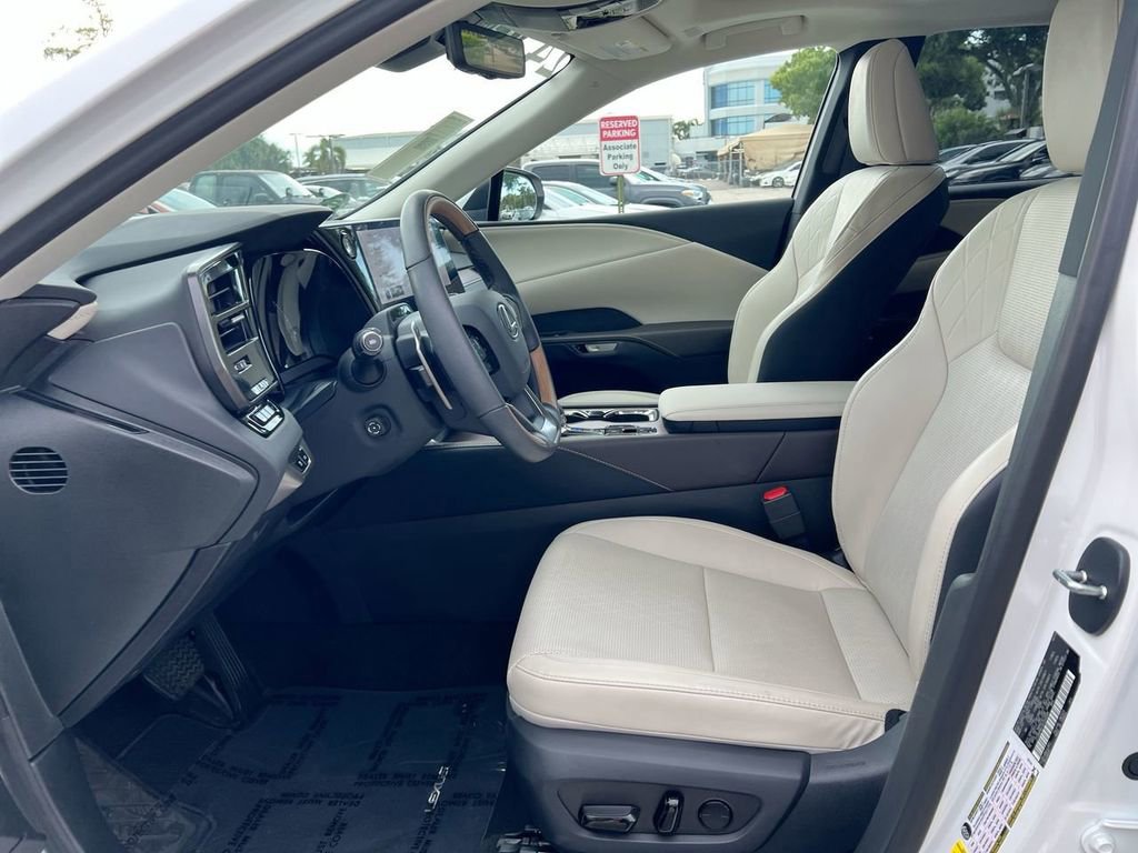 Certified 2024 Lexus RX 350 Premium Plus w/ Convenience Package FWD image 12