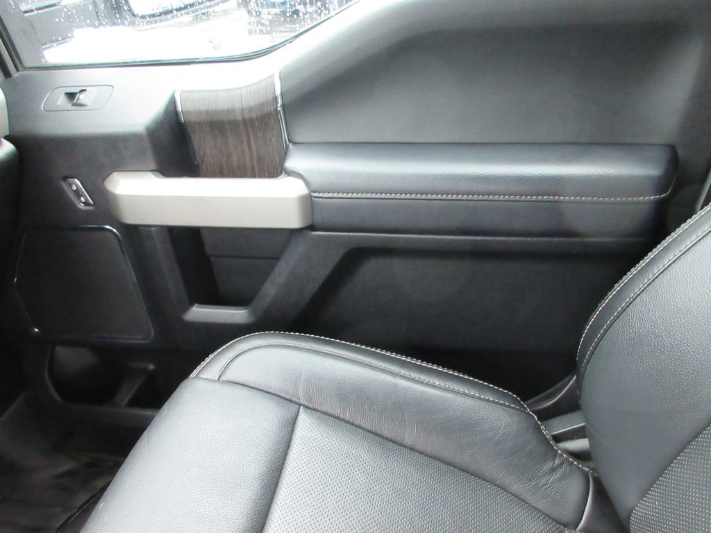 Used 2020 Ford F250 Lariat w/ Chrome Package AWD/4WD image 41