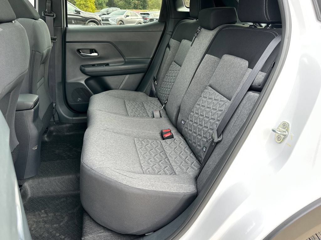 New 2026 Nissan Kicks SV w/ SV Premium Package AWD/4WD image 18