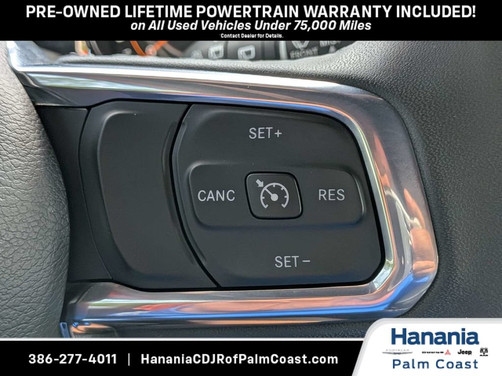 Used 2023 Jeep Wrangler Unlimited Sahara AWD/4WD image 25