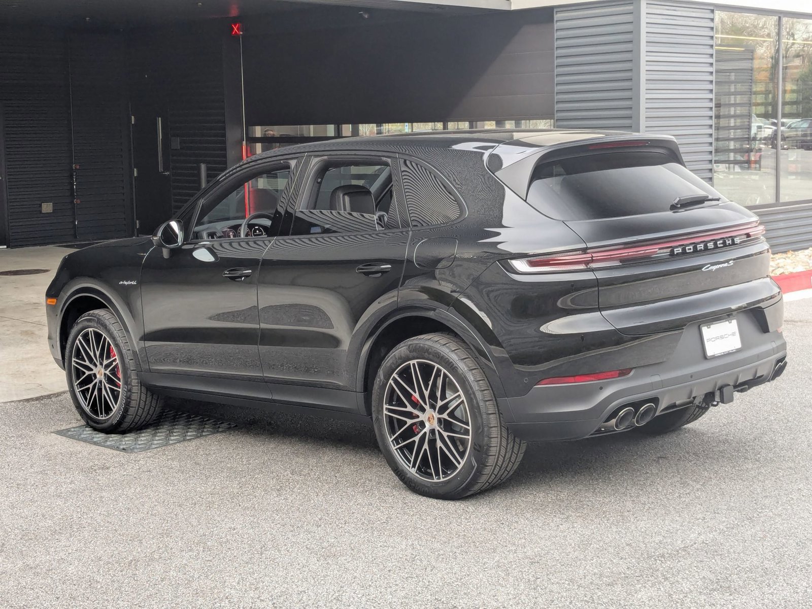 New 2026 Porsche Cayenne S video 3